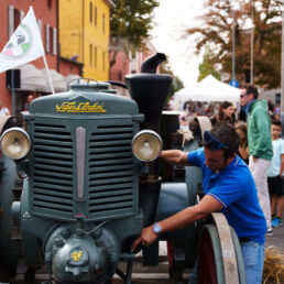 Il profumo del mosto cotto 2023, trattori d'epoca - Foto Matteo Luppi
